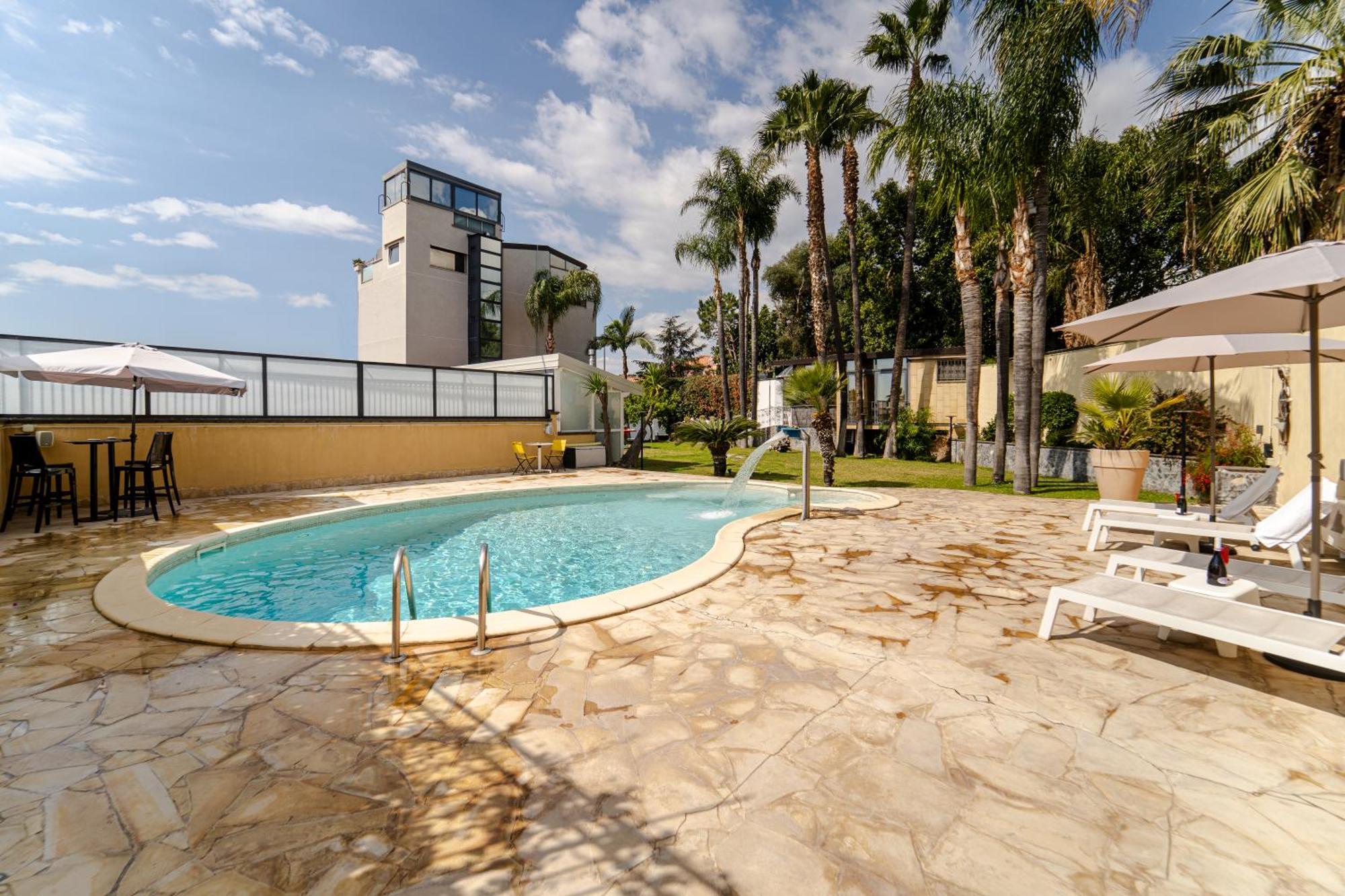 Holidays Alba CTA Exterior foto